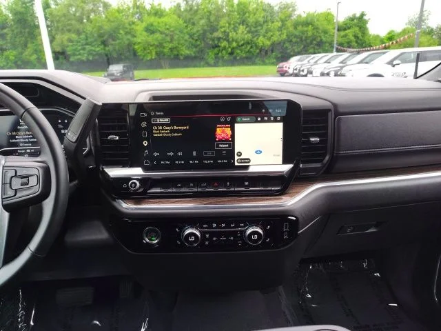 Used 2023 Red GMC Elevation image 18