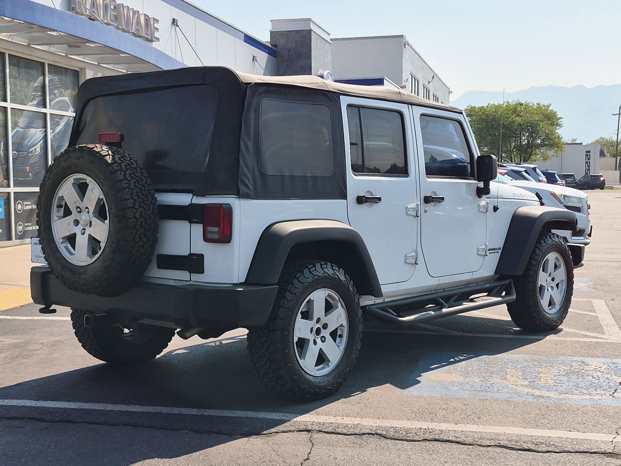 Used 2016 Bright White Clearcoat Jeep Rubicon image 3