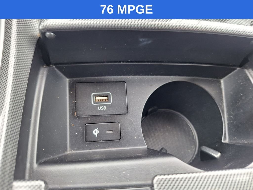 Certified Used 2023 Black Hyundai SEL Convenience image 17