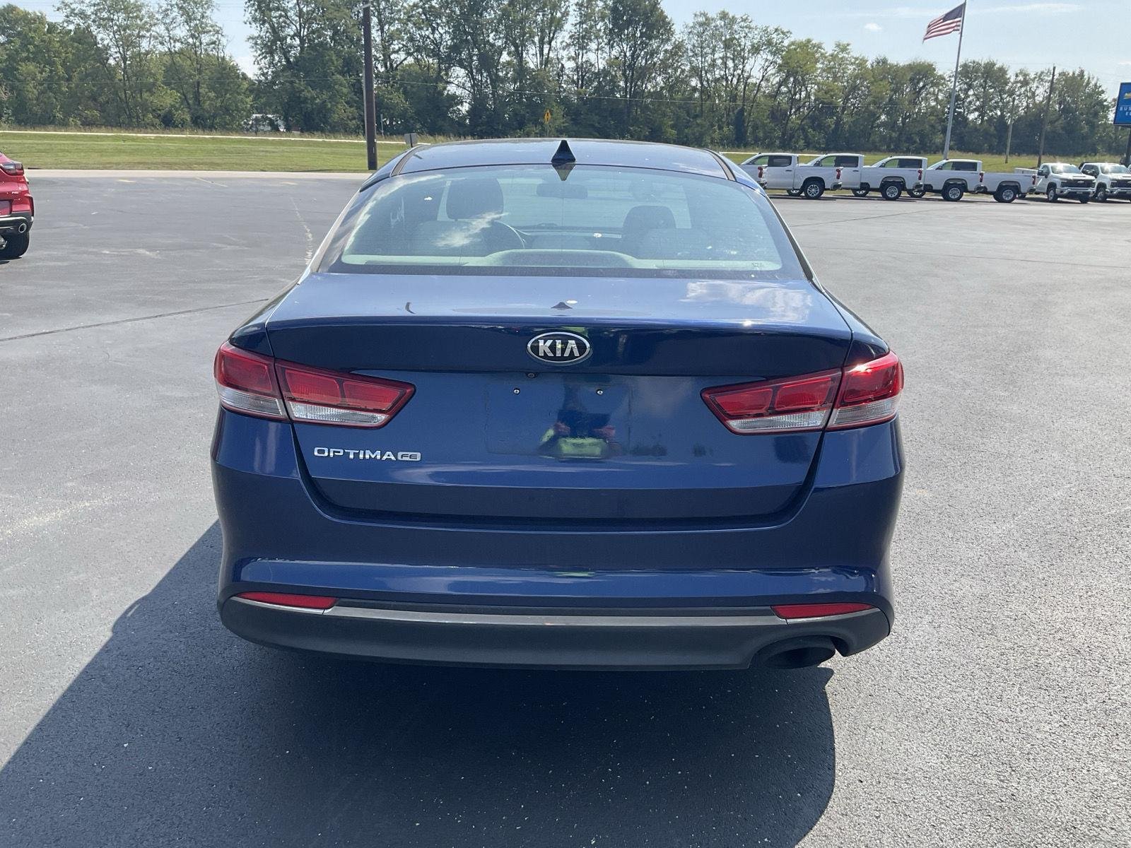 Used 2017 Horizon Blue Kia LX image 7