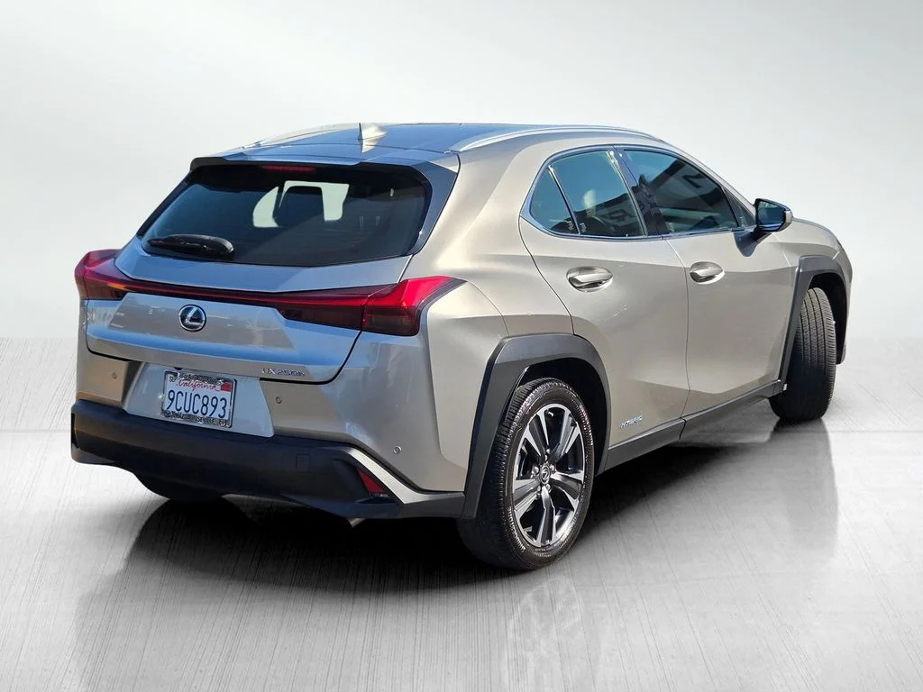Used 2022 Silver Lexus 250h Base image 4