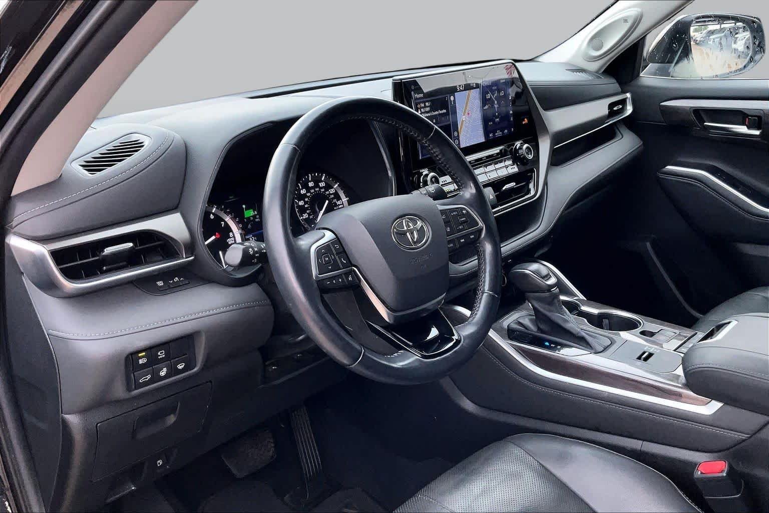 Used 2020 Midnight Black Metallic Toyota Limited image 17