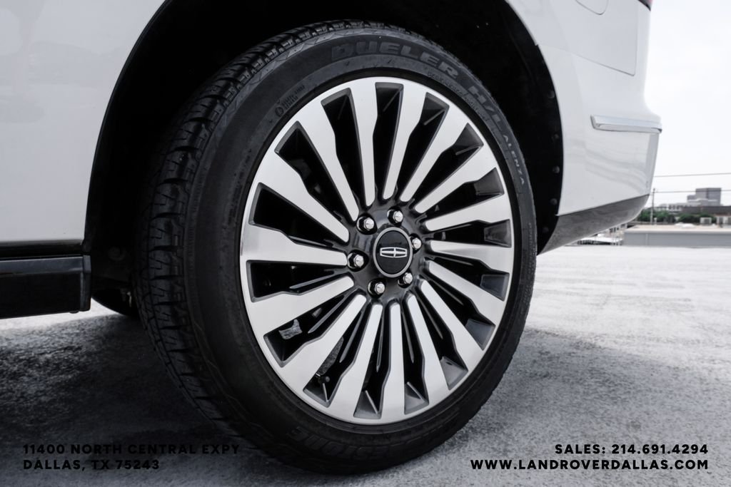 Used 2021 White Lincoln Reserve image 69