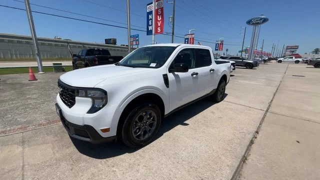 New 2026 Oxford White Ford XLT image 5