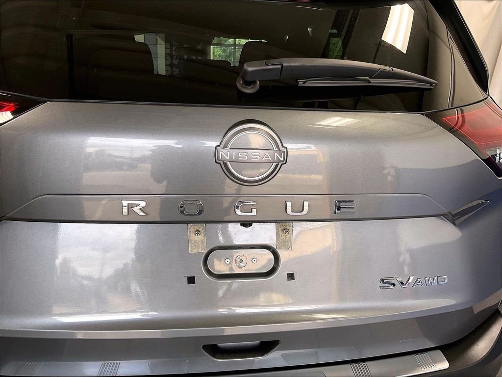 Used 2023 Gray Nissan SV image 26