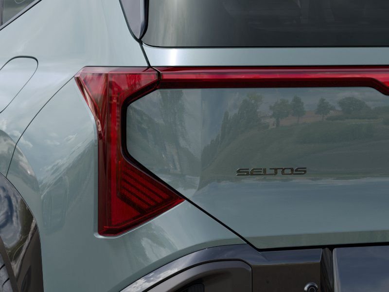 New 2027 Green Kia X-Line image 11