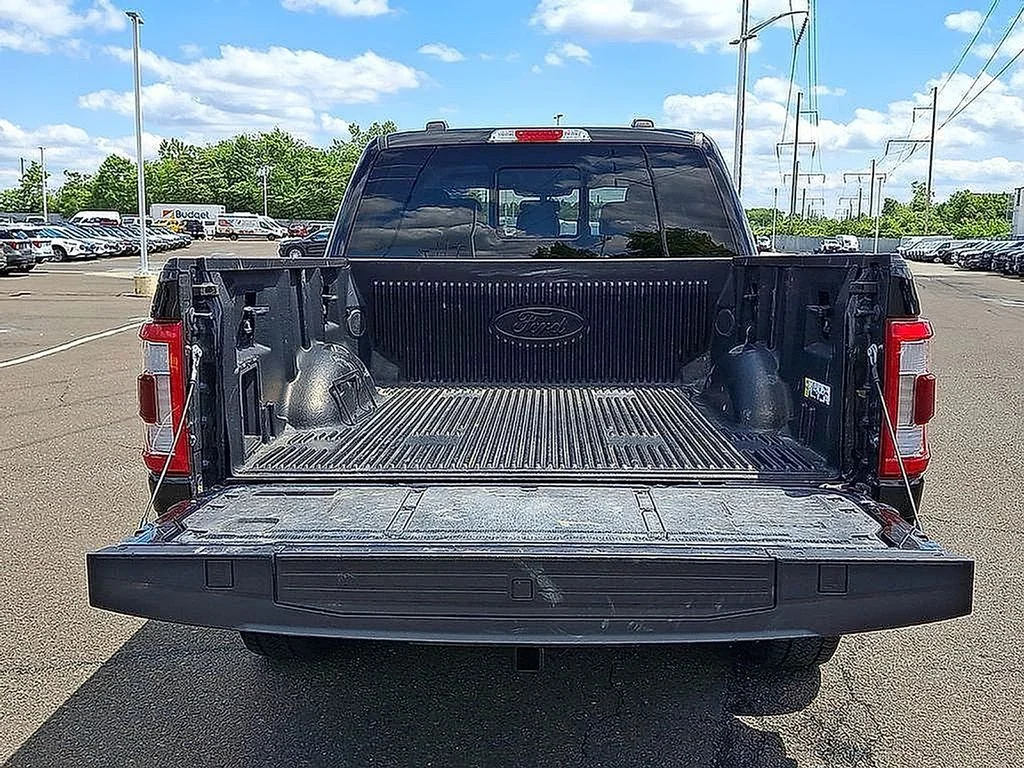Certified Used 2022 Black Metallic Ford Lariat image 31