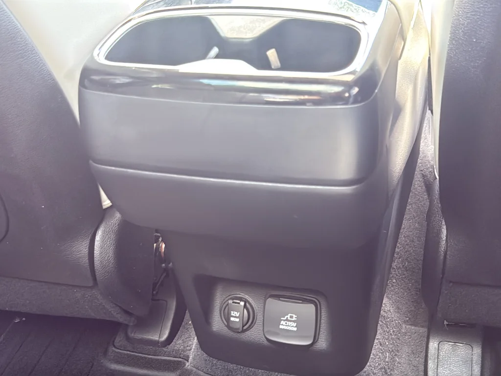 Used 2021 Black Kia SX image 41