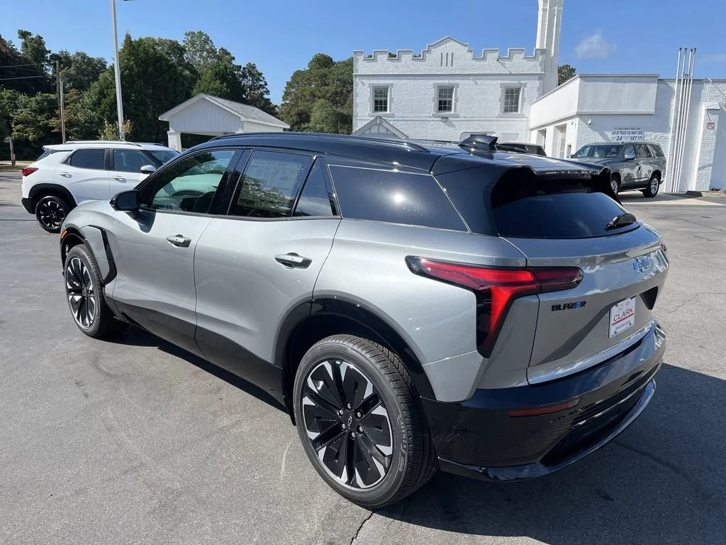 2026 Chevrolet Blazer EV RS - Photo 10