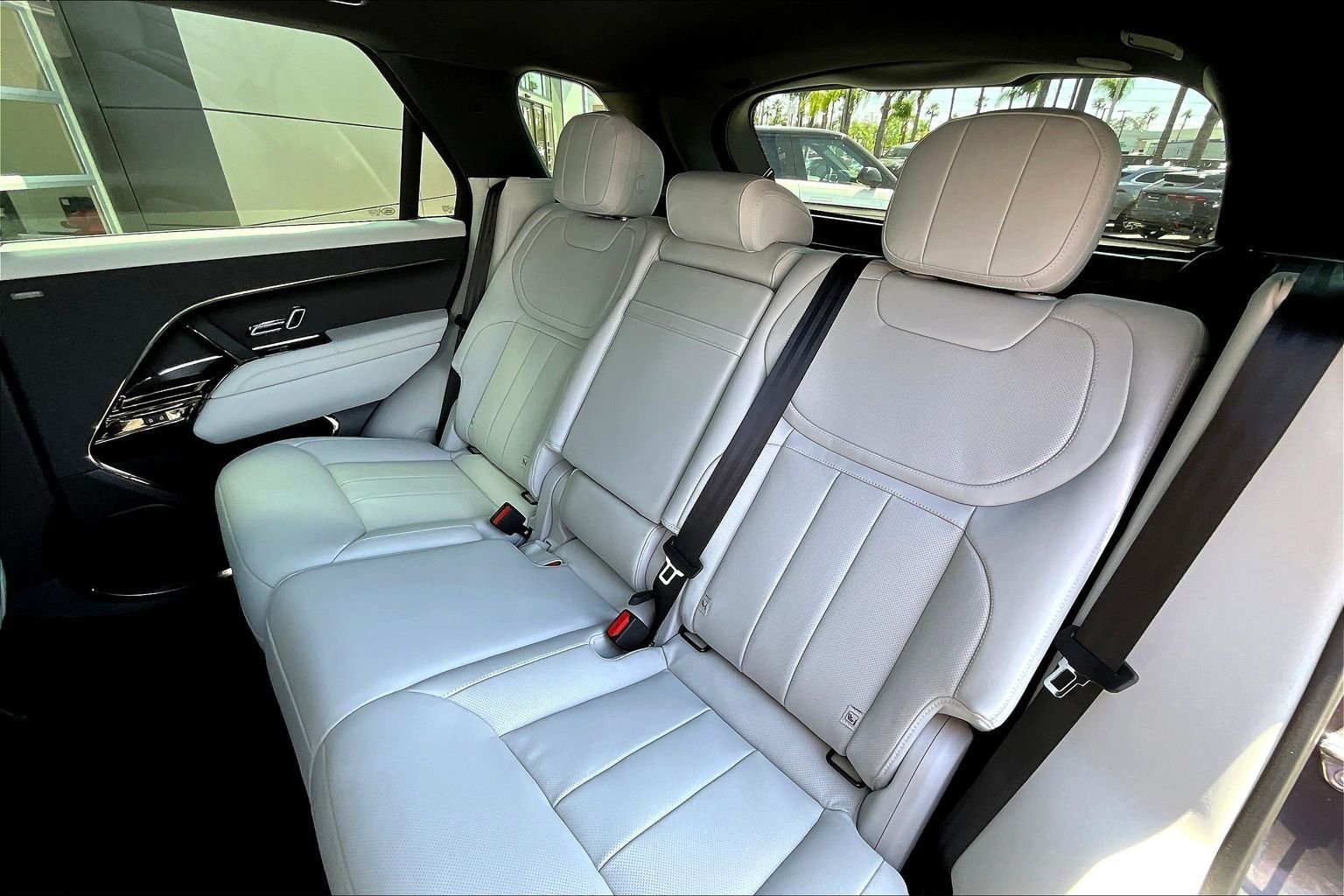 New 2026 Charente Grey Land Rover SE image 10