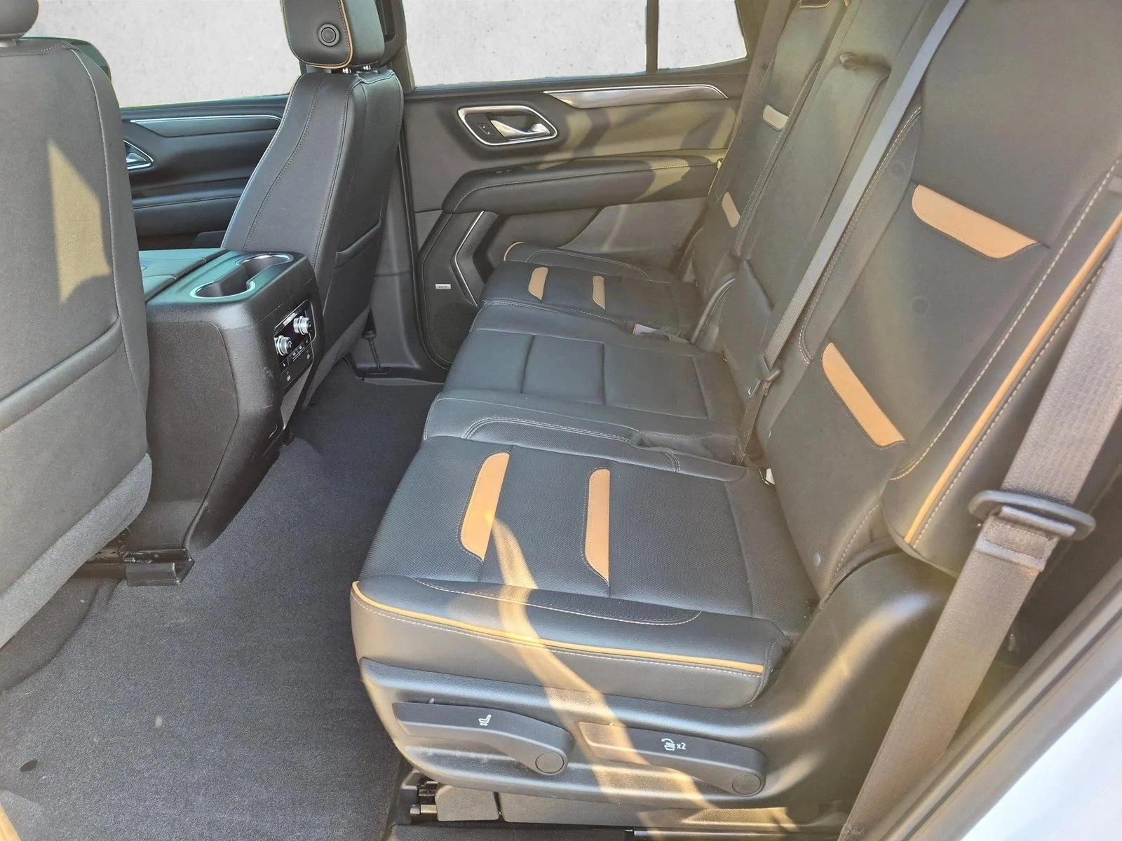 Used 2023 Summit White GMC AT4 image 17
