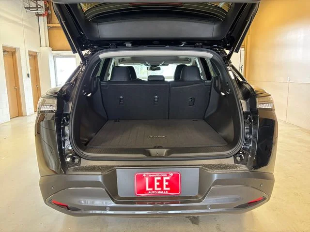 New 2026 Black Nissan SL image 18