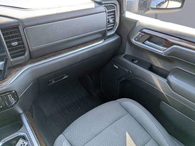 Used 2024 Gray GMC Elevation image 18