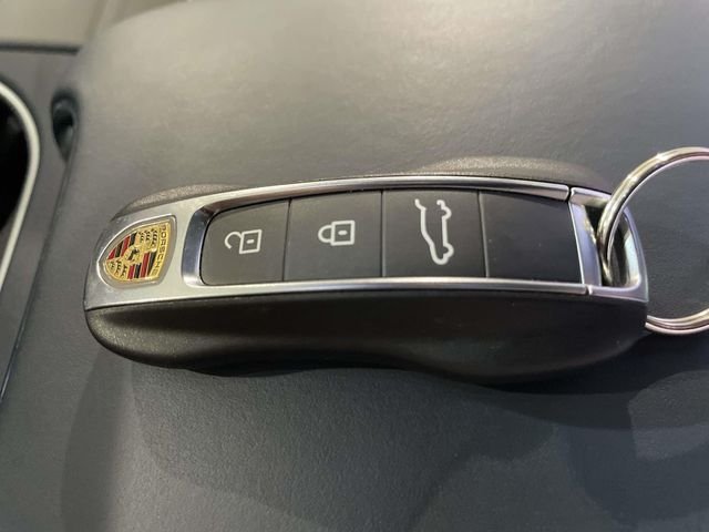 Used 2022 Silver Porsche  image 44