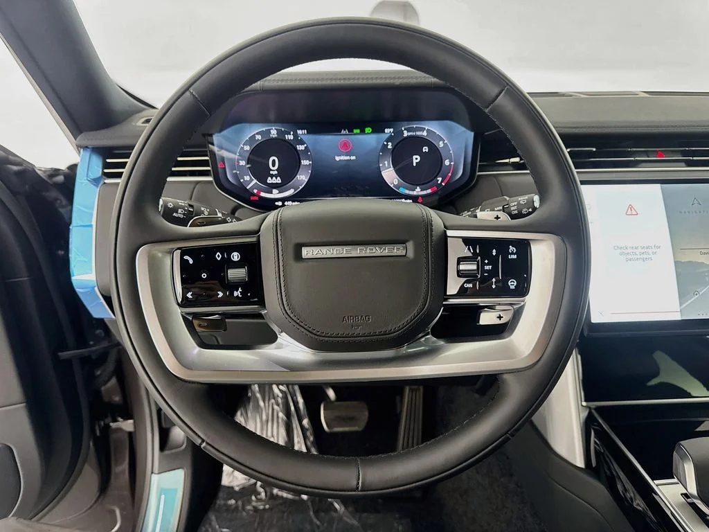 New 2026 Charente Grey Land Rover SE image 11