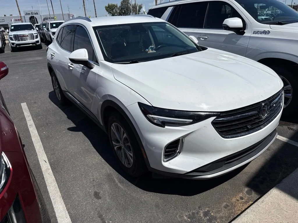 Used 2022 White Buick Preferred image 7