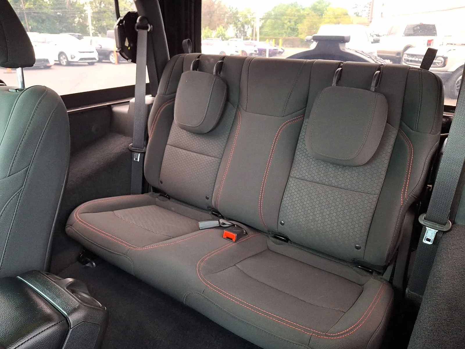 Used 2021 Granite Crystal Metallic Clearcoat Jeep Rubicon image 10