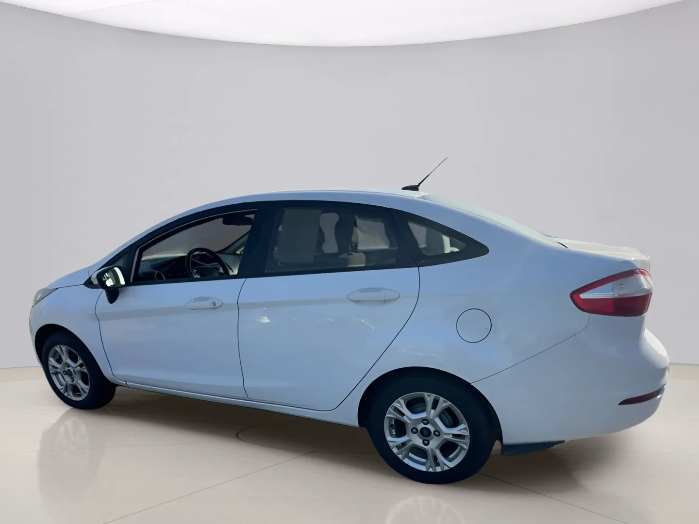 Used 2016 White Ford  image 6