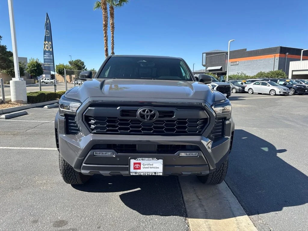 Certified Used 2025  Toyota TRD Off-Road image 4