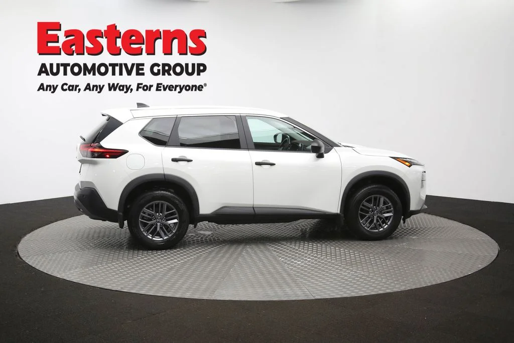 Used 2023 White Nissan S image 45