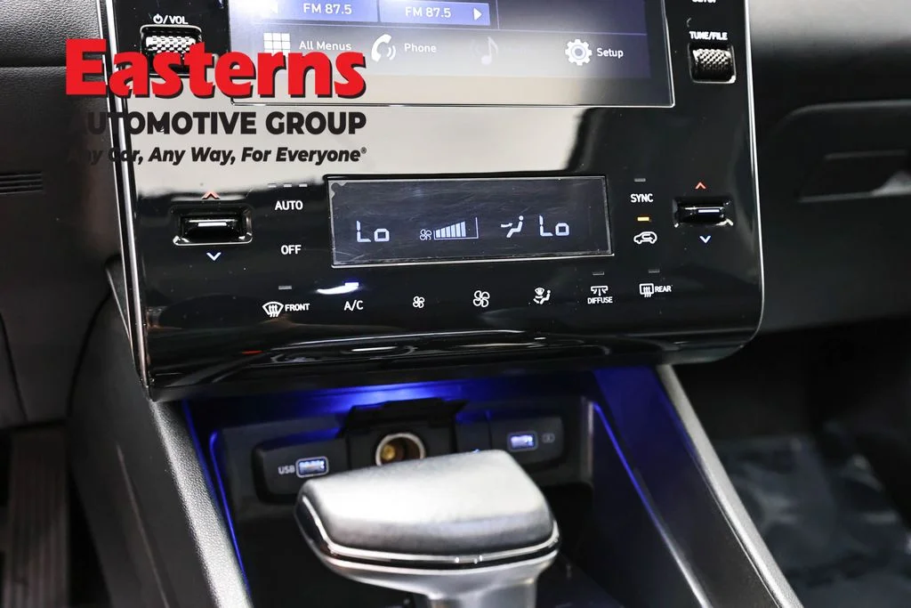 Used 2023 Silver Hyundai SEL image 20