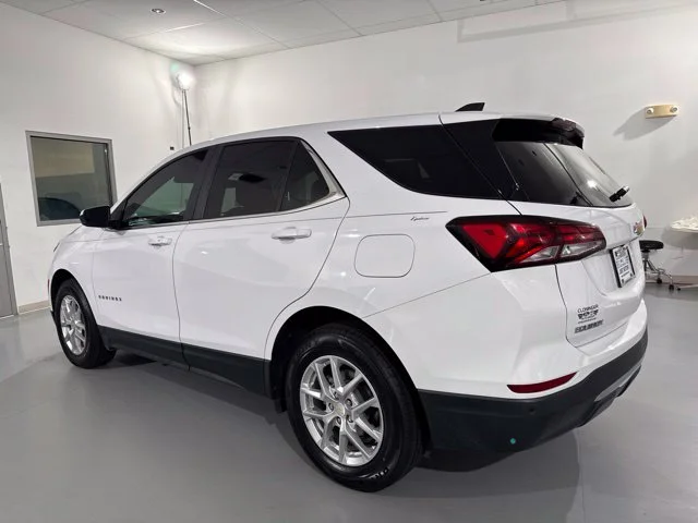 Used 2022 White Chevrolet LT image 5