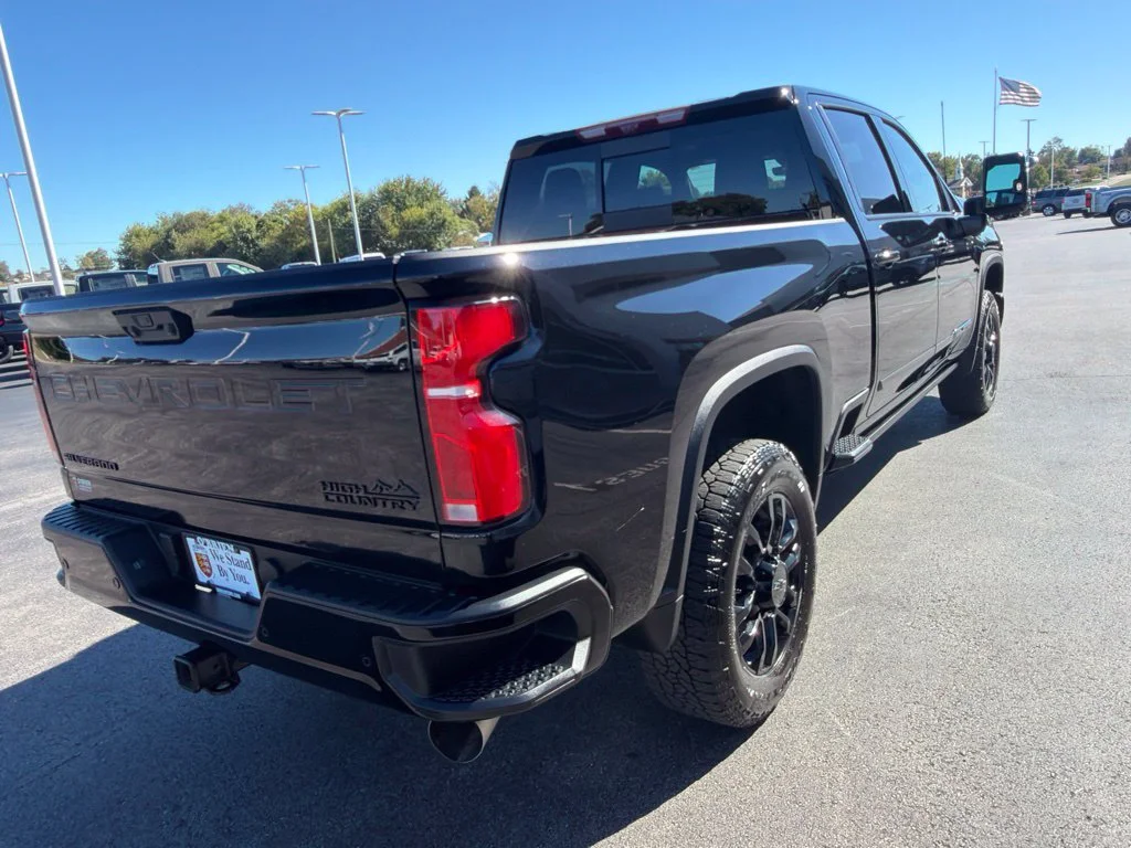 Used 2026 Black Chevrolet High Country image 5