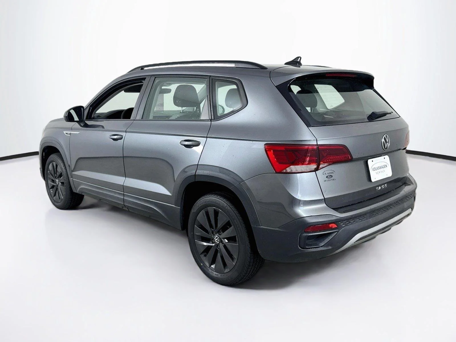 Used 2023 Platinum Gray Metallic Volkswagen S image 7
