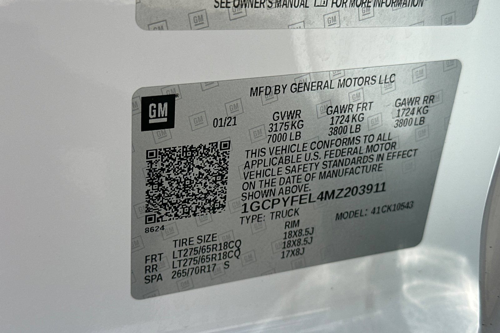 Used 2021 SUMMIT WHITE Chevrolet LT Trail Boss image 29