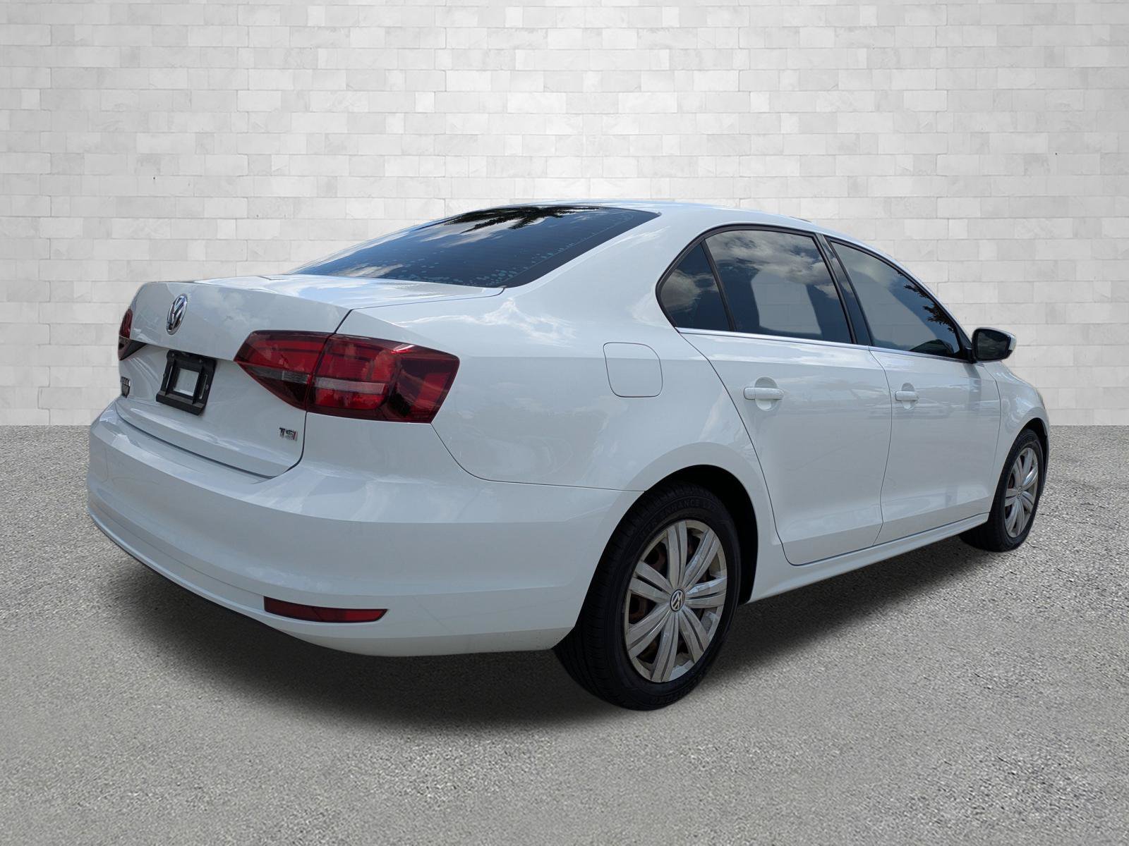 3VW2B7AJ3HM277489