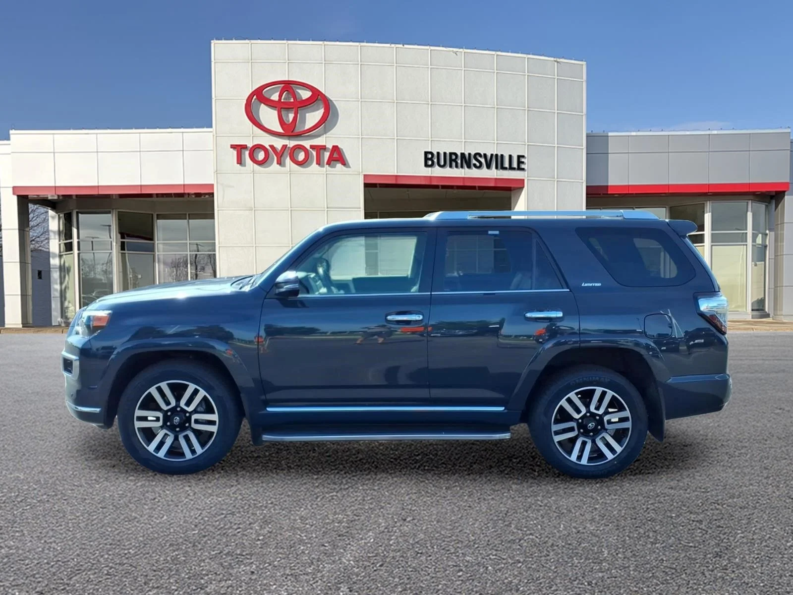 Certified Used 2024  Toyota Limited image 7