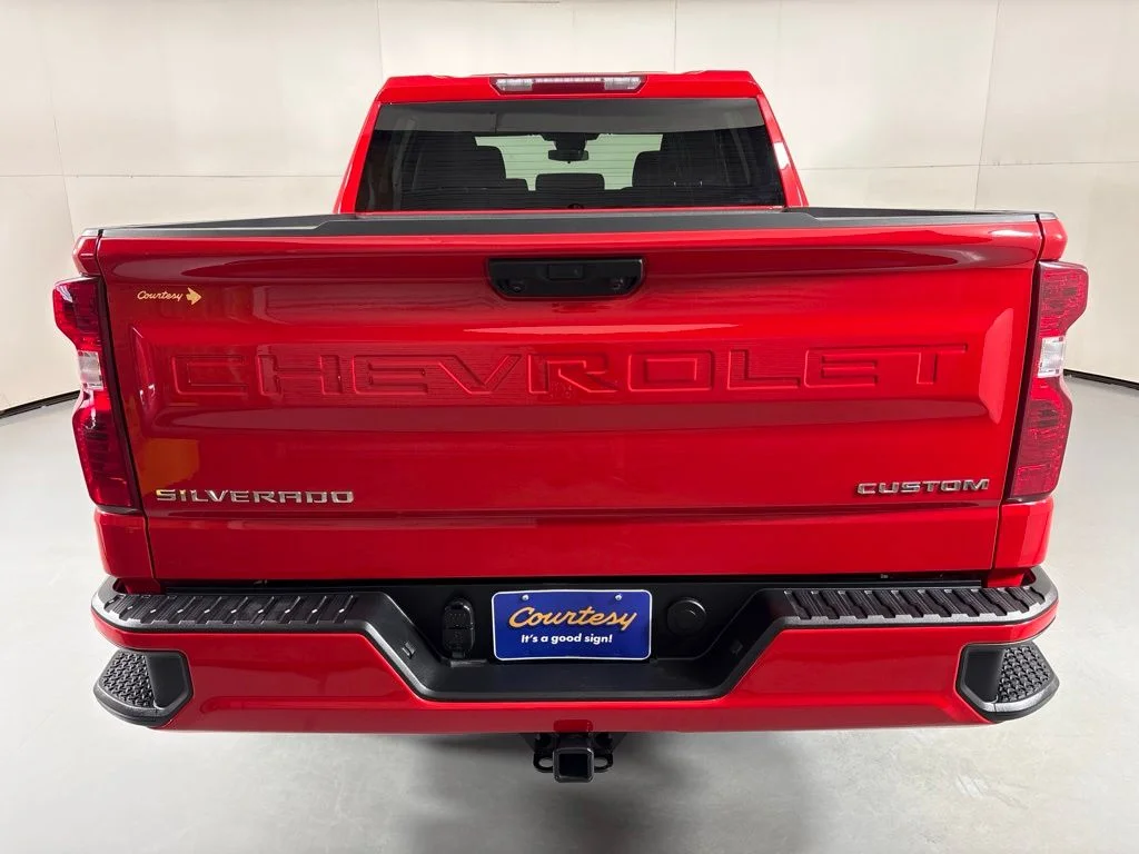 Used 2025 Red Chevrolet Custom image 7