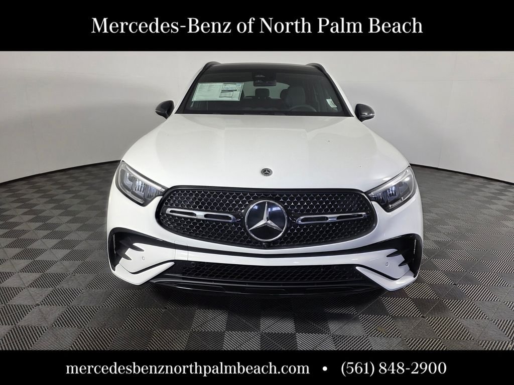 New 2026 Polar White Mercedes-Benz GLC 300 image 2