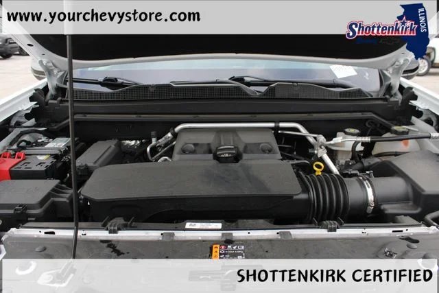 Used 2024 White Chevrolet ZR2 image 11