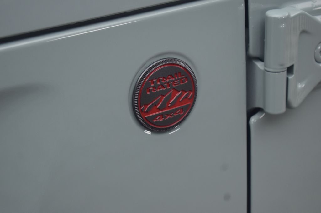 New 2026 Earl Clearcoat Jeep Rubicon image 18