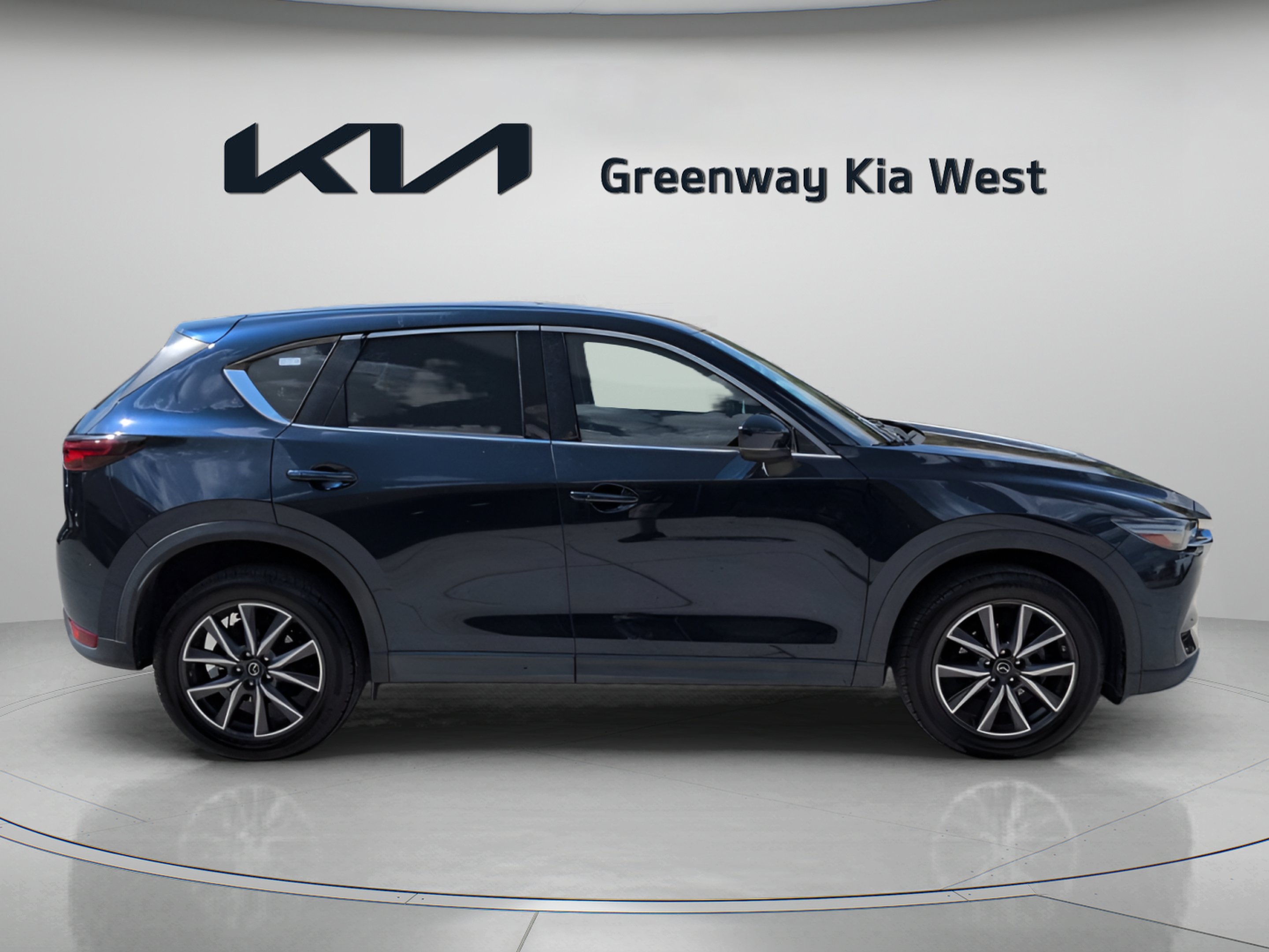 Used 2017 Deep Crystal Blue Mica Mazda Grand Select image 9