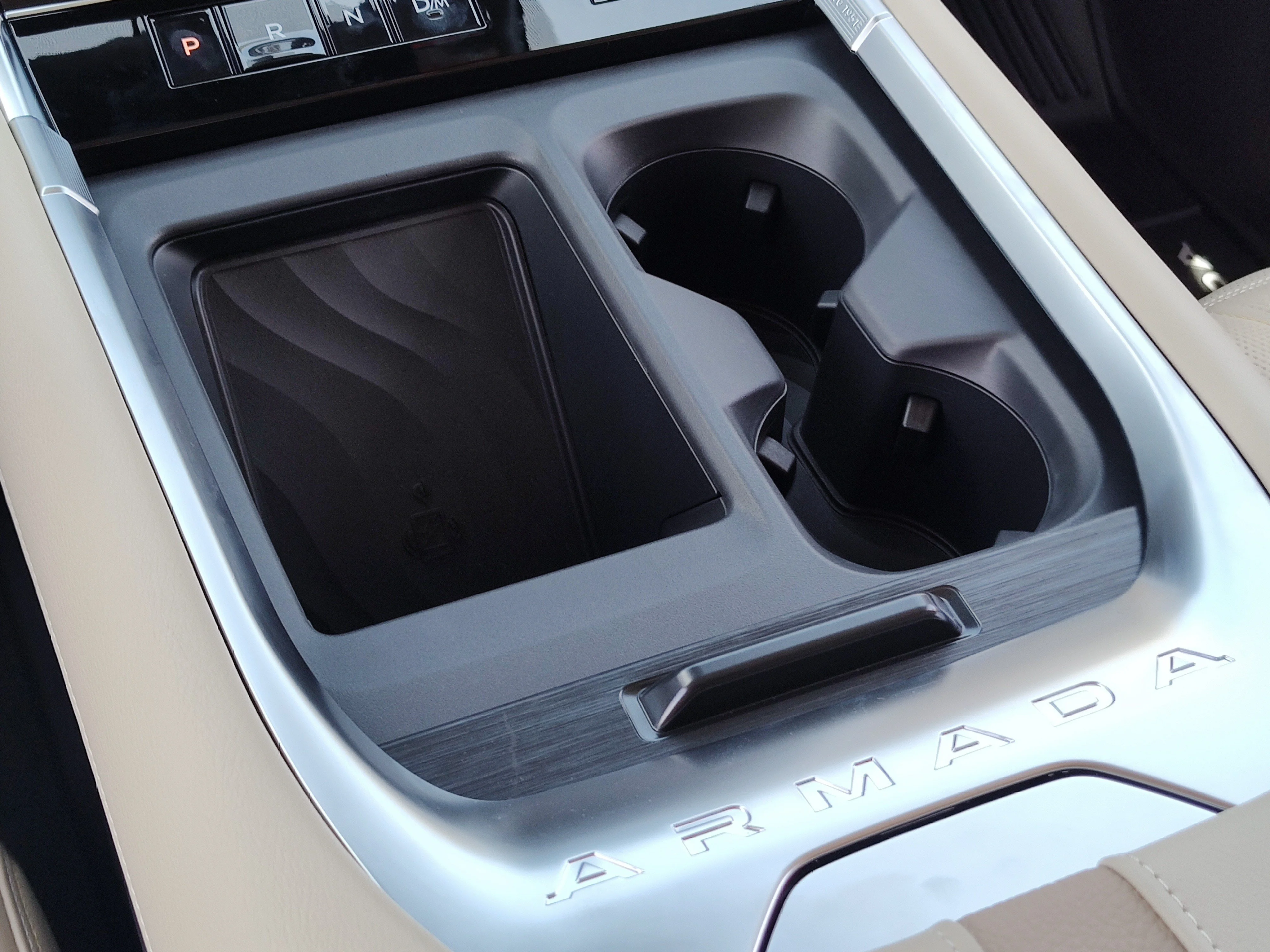 New 2026 Everest White TriCoat / Super Black Two-tone Nissan Platinum Reserve image 10