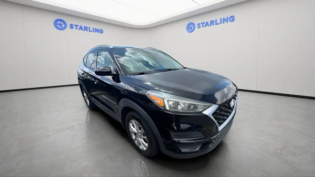 Used 2020 Black Hyundai Value image 2