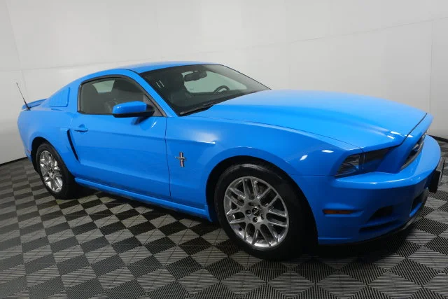 Used 2013 Ford Mustang V6 Premium with VIN 1ZVBP8AM9D5274551 for sale in Kansas City