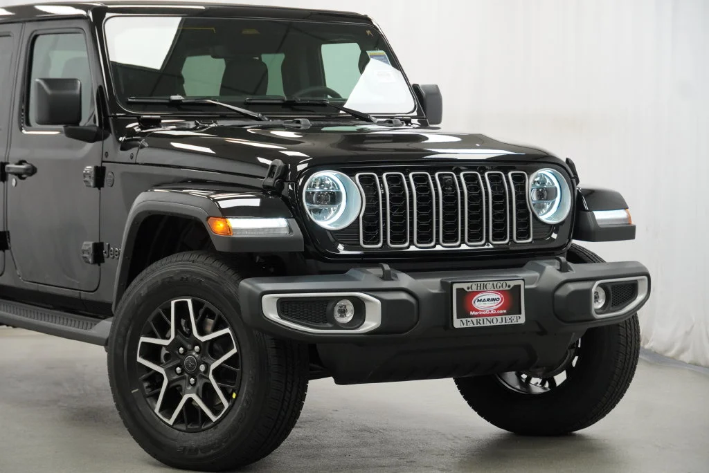New 2027 Black Clear-Coat Paint Jeep Sahara image 7