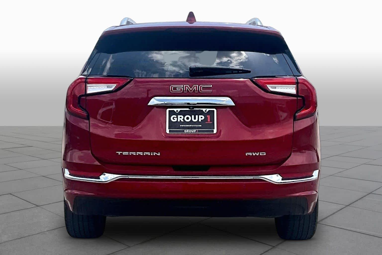 Used 2024 Volcanic Red Tintcoat GMC Denali image 5