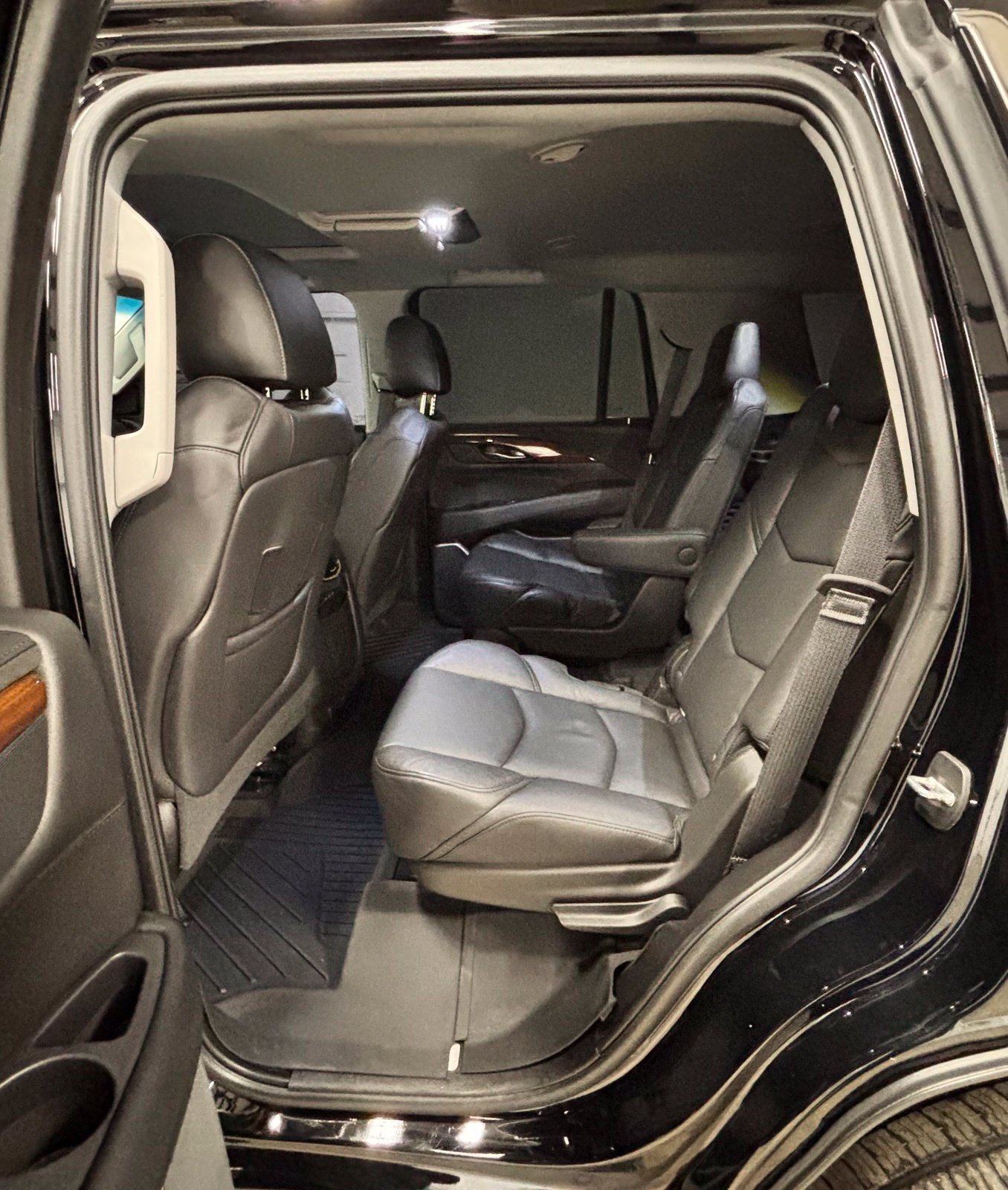 Used 2019 Black Cadillac Luxury image 25