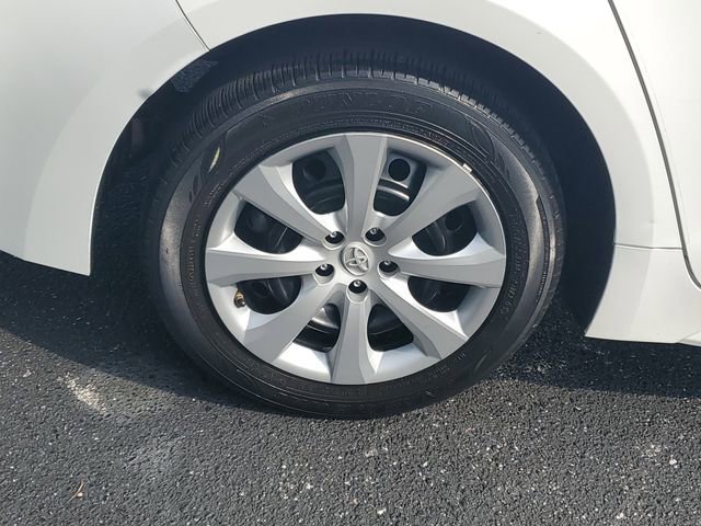 Used 2023 White Toyota LE image 7