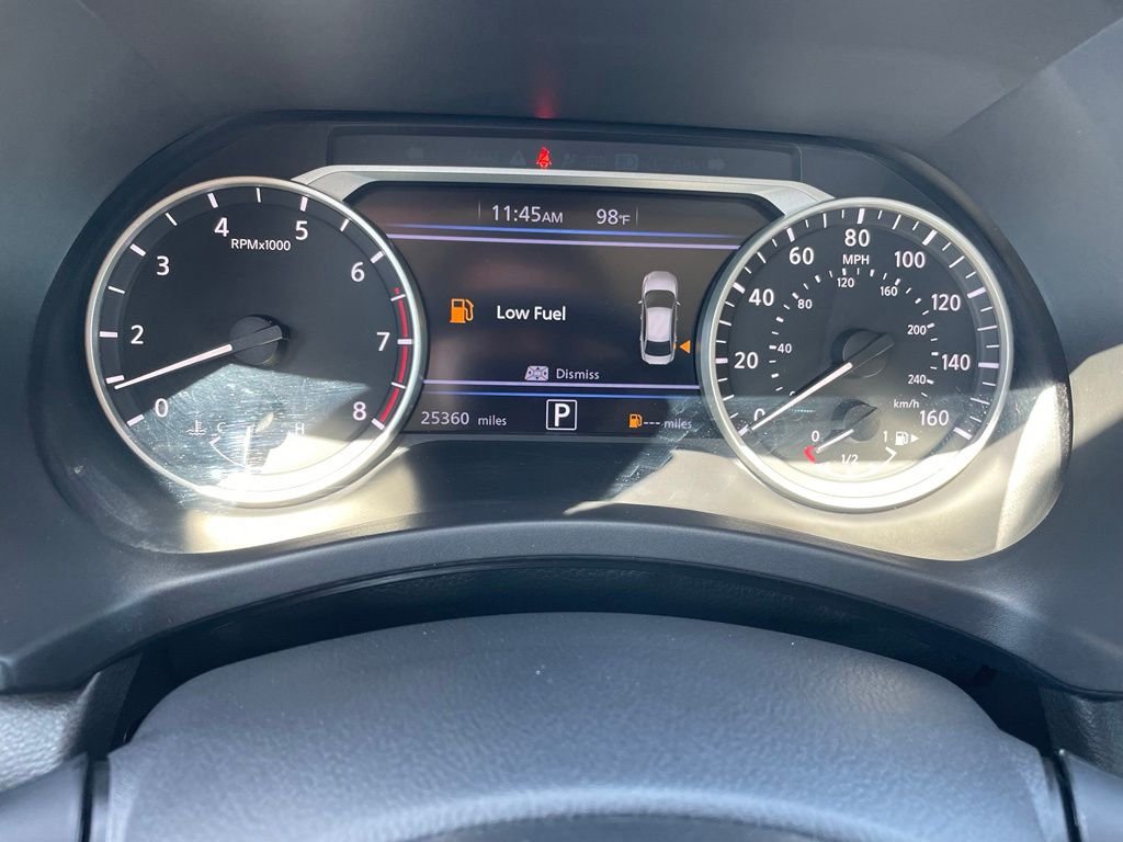 Used 2025 Gray Nissan SV image 12