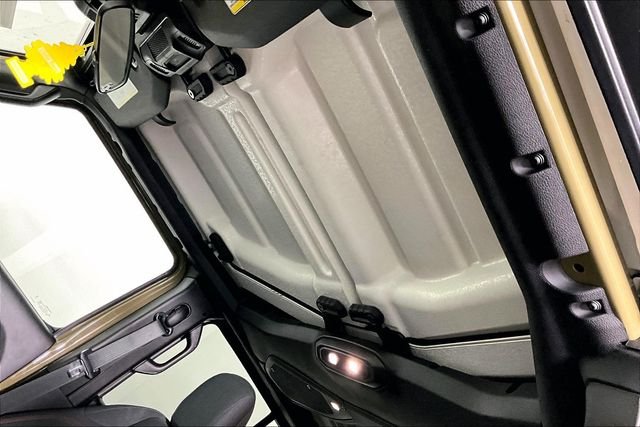 Used 2025 Green Jeep Rubicon image 3