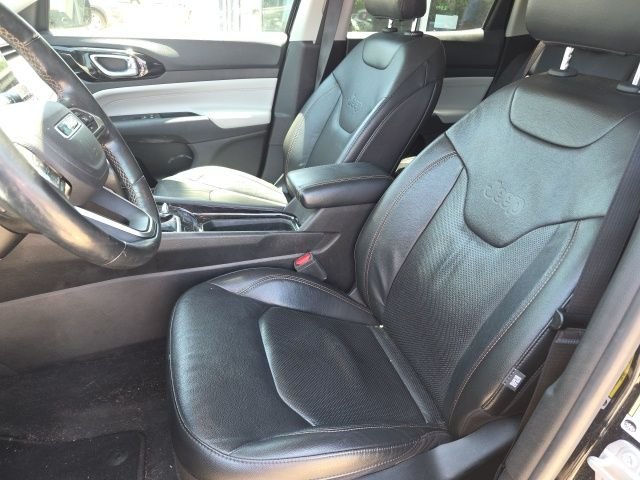 Used 2022 Black Jeep Limited image 7