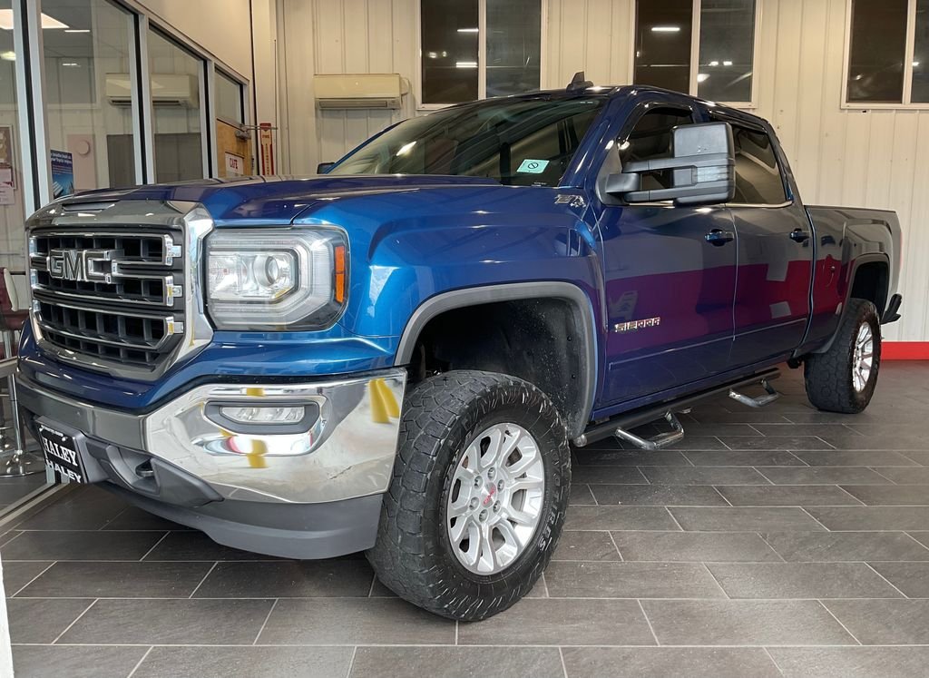 Used 2017 Blue GMC SLE image 2
