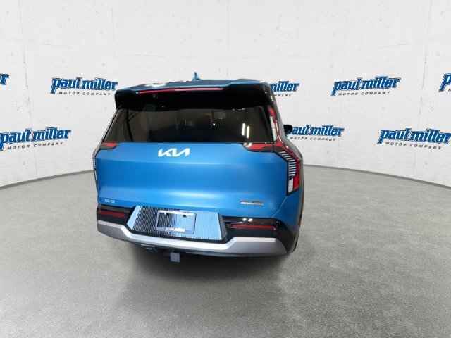 Certified Used 2024 Ocean Blue Kia Land image 10