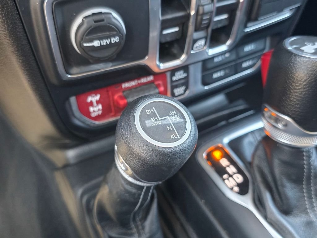 Used 2024 Gray Jeep Rubicon 4xe image 33