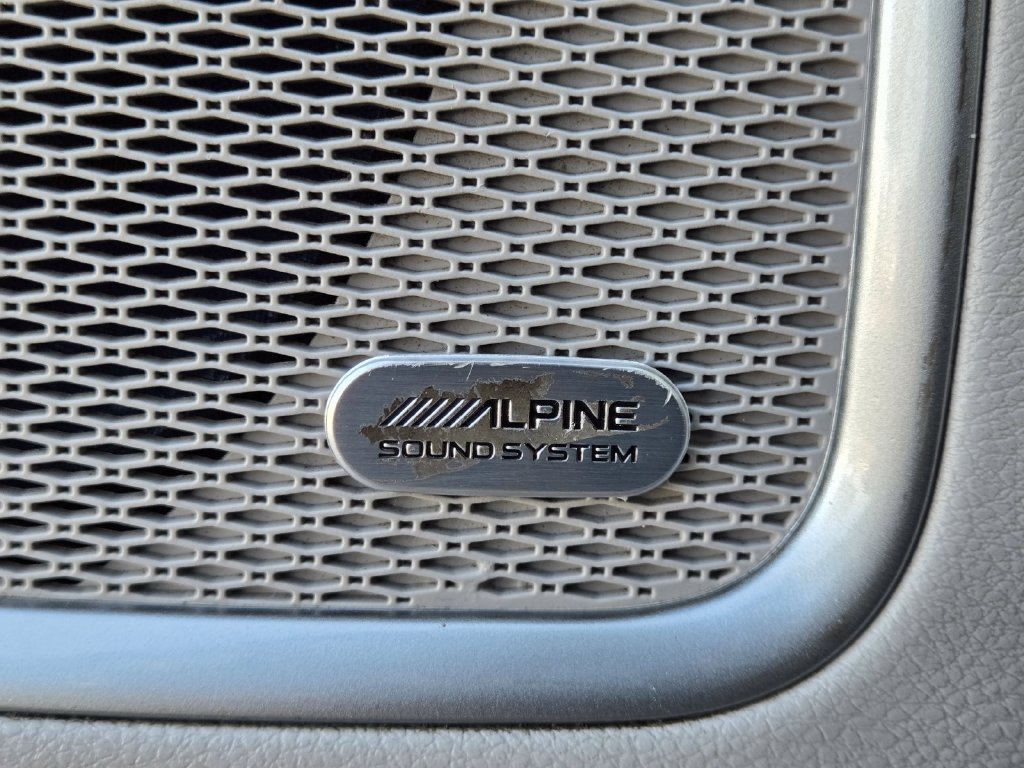 Used 2022 Gray Jeep Limited image 26
